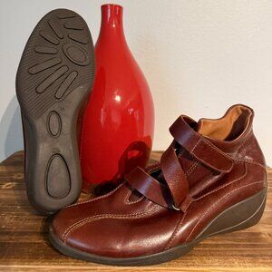 Argentina Los Roblos - Gorgeous and Soft Leather Ankle Bootie Sz 39 (8.5 US)